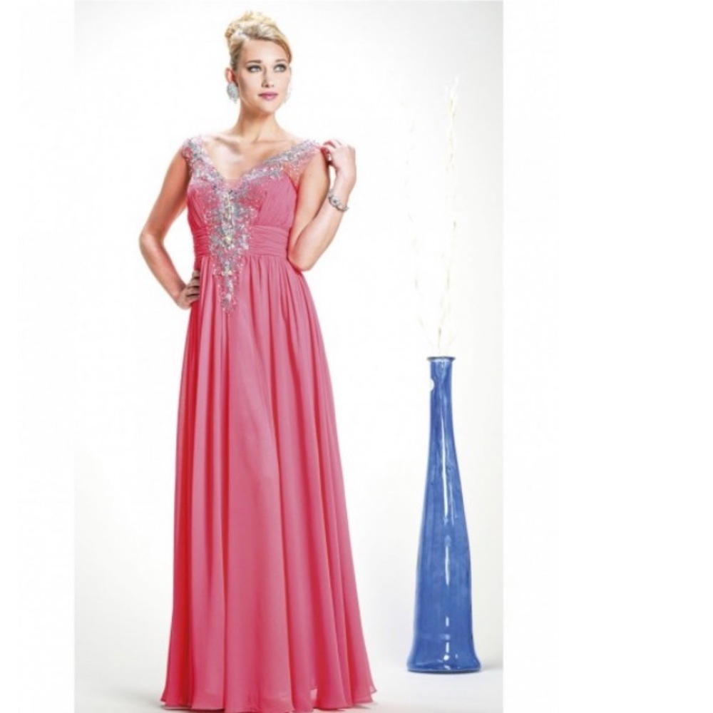 Brand new wedding/prom dress.